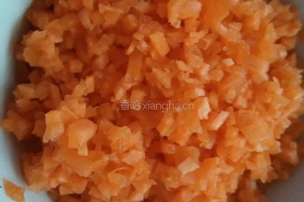 牛肉胡萝卜馅饺子的做法图解2