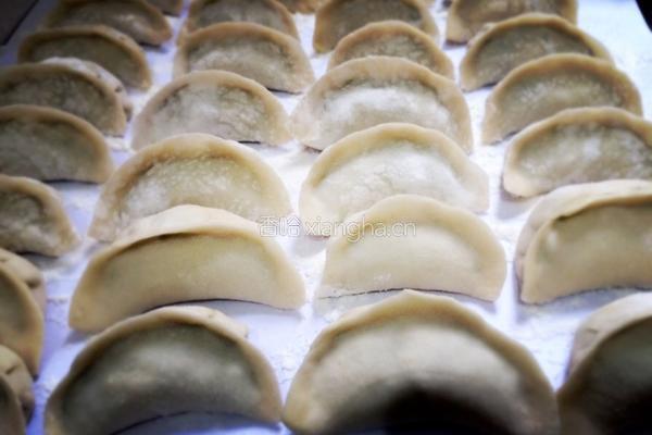 东北三鲜馅饺子的做法图解6
