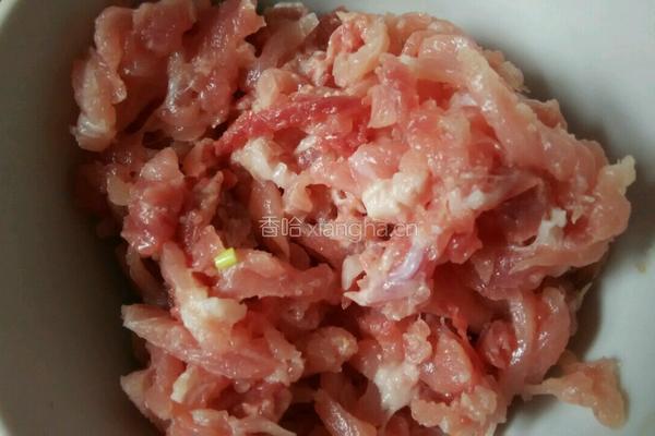 芹菜香干肉丝的做法图解2