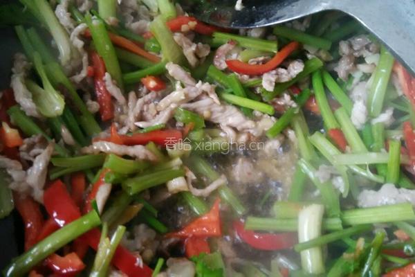 芹菜香干肉丝的做法图解6