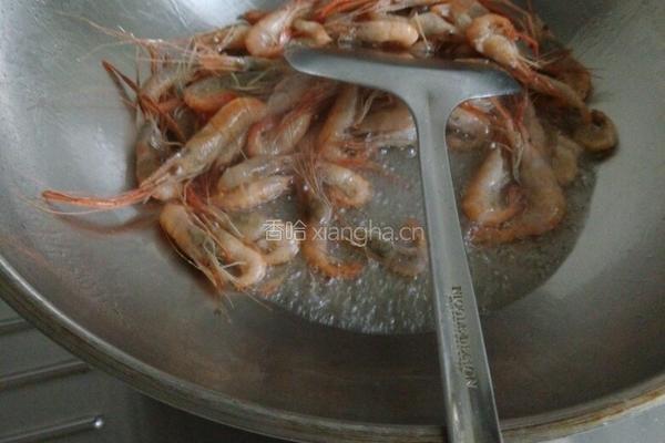 爆炒河虾的做法图解3