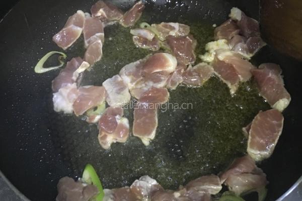 黄花菜干烧肉的做法图解6