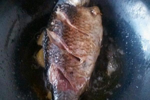 鲫鱼豆腐汤的做法图解3
