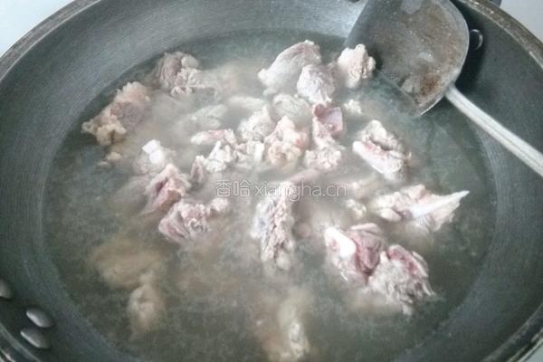 茄汁排骨的做法图解2