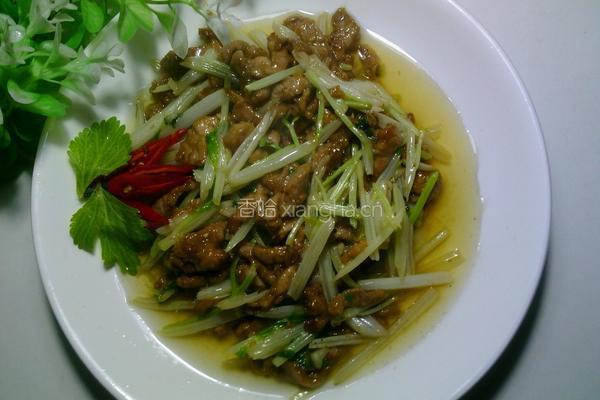 芹菜小炒肉的做法图解5