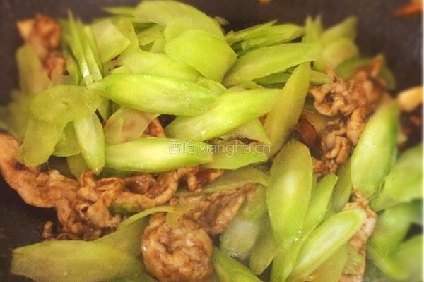 莴笋嫩滑肉片的做法图解7