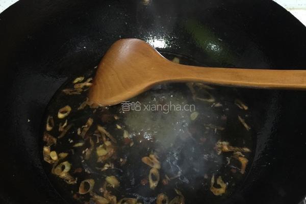 砂锅土豆粉的做法图解3