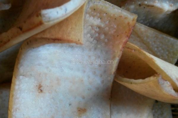 风吹麻辣肉皮。的做法图解1