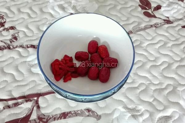 红枣白萝卜黑豆汤的做法图解3