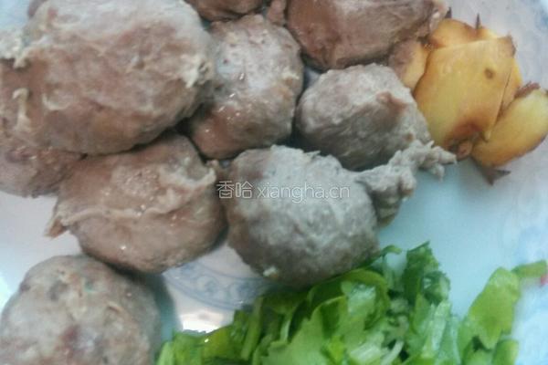 牛肉丸汤的做法图解1