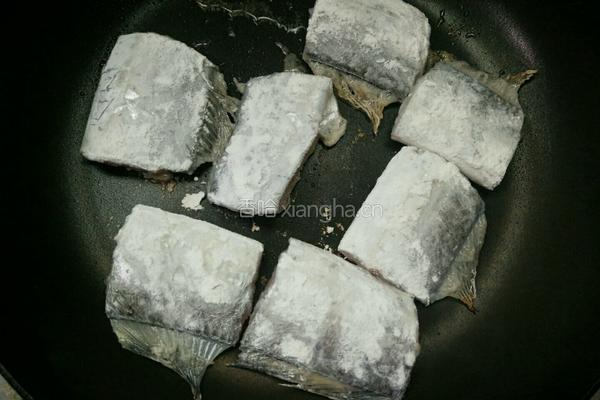 茄汁带鱼的做法图解5