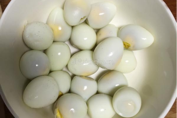 金玉满堂（鱼香鹌鹑蛋）的做法图解6