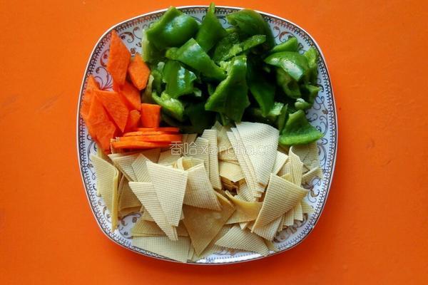 尖椒干豆腐的做法图解2