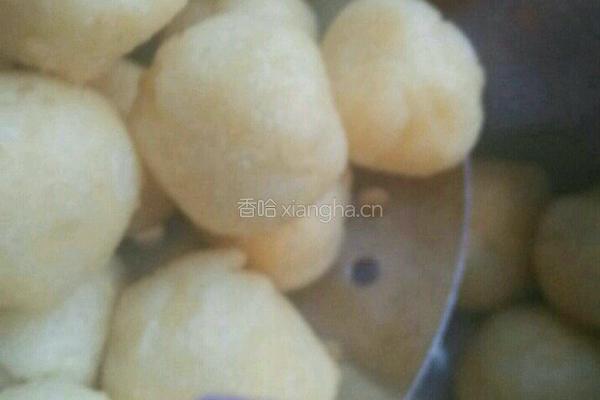 拔丝空心琉璃丸子的做法图解7