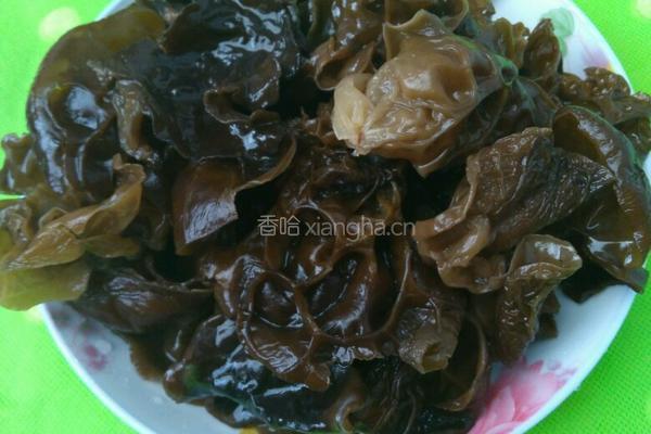 木耳烤肉片的做法图解1
