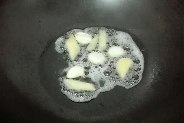 上汤豌豆苗的做法图解3