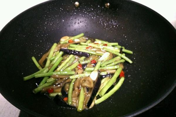 豆角烧茄子的做法图解12