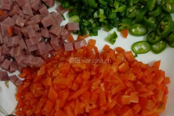 杂锦炒饭的做法图解1