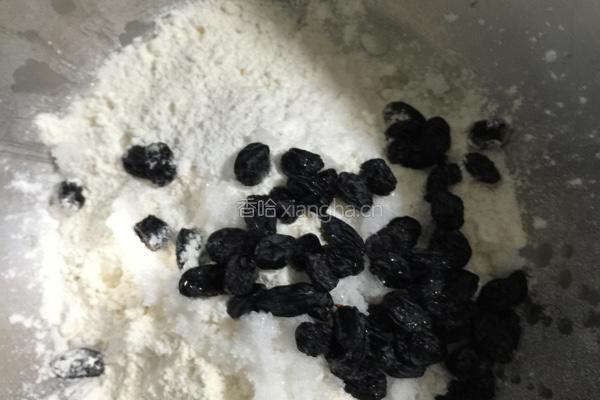 雪人杯子蛋糕的做法图解3