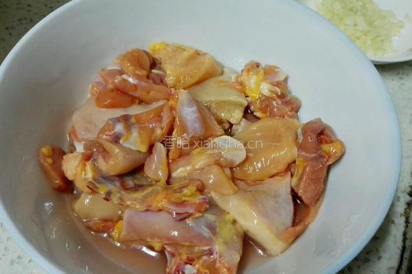 菠萝酸甜鸡的做法图解3