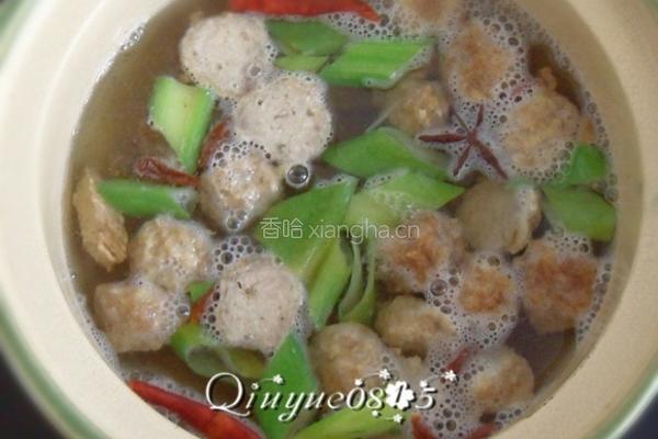 白萝卜炖豆腐小砂锅的做法图解3