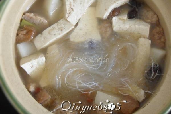 白萝卜炖豆腐小砂锅的做法图解5