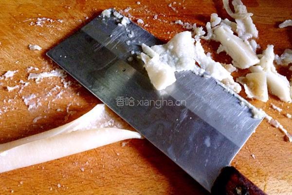 肉皮冻之年年有鱼的做法图解3