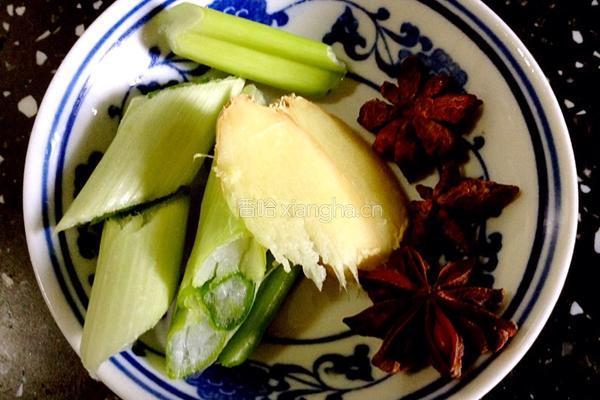 肉皮冻之年年有鱼的做法图解10