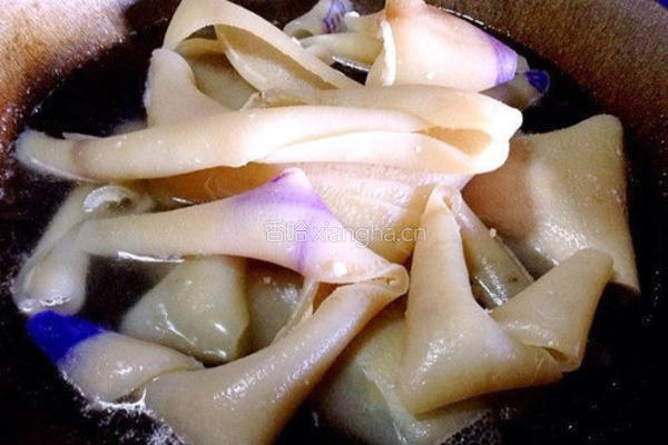 五彩肉皮冻之富贵花开的做法图解4
