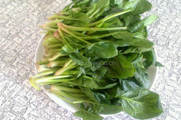 芥末菠菜的做法图解1