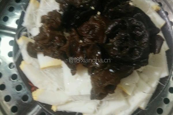 聚宝盆（扣蒸鱼糕）的做法图解7
