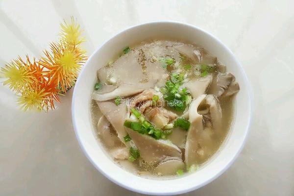 平菇瘦肉汤的做法图解8