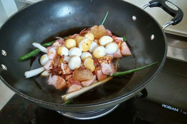  五花肉卤蛋的做法图解4