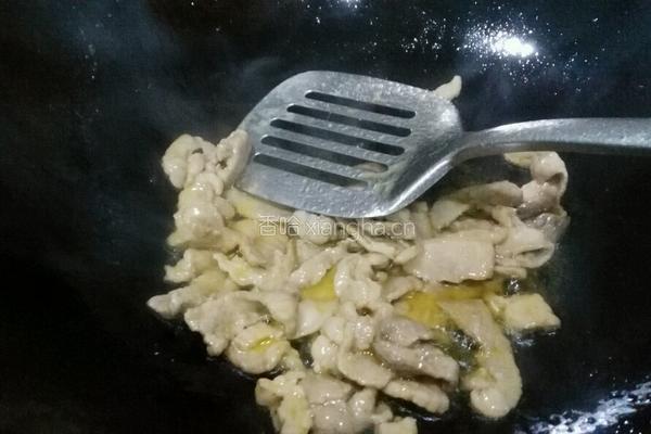 线椒炒肉片的做法图解4