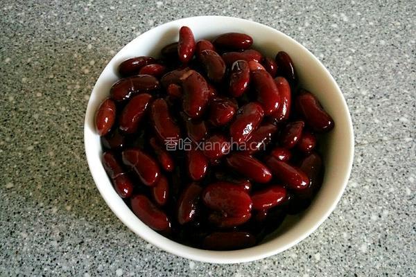 玉米面红豆发糕的做法图解1