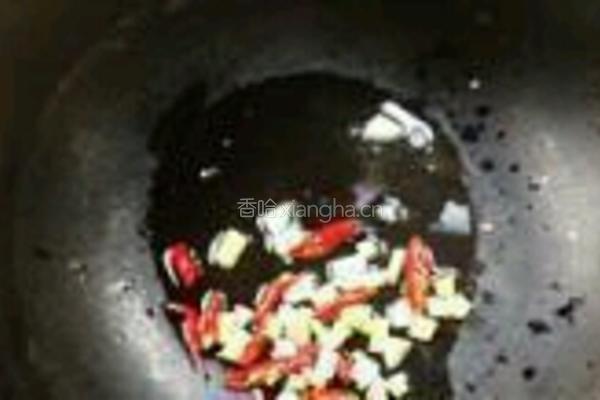 苦瓜炒肉的做法图解4