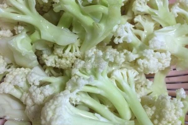 有机花菜炒肉的做法图解3