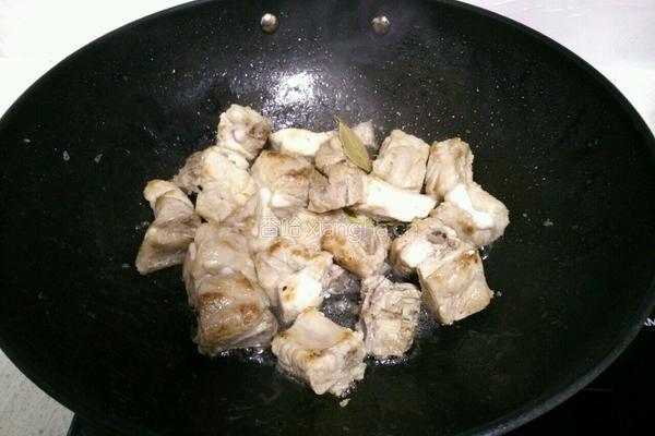 虎皮鹌鹑蛋烧排骨的做法图解9