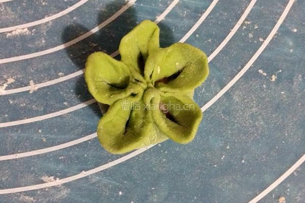#年夜饭#花开富贵(牡丹花饺)的做法图解8