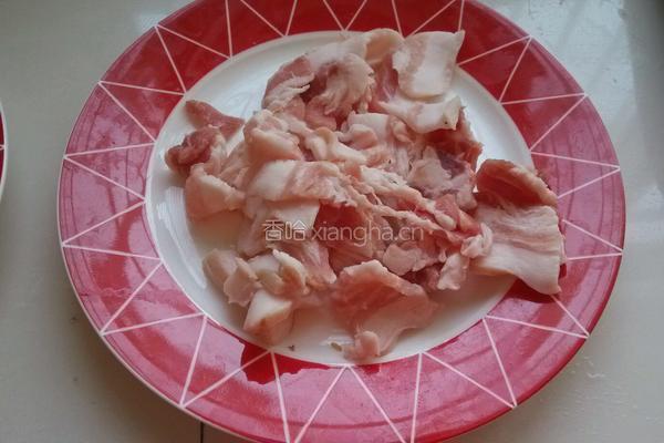 干煸茶树菇肉片的做法图解2