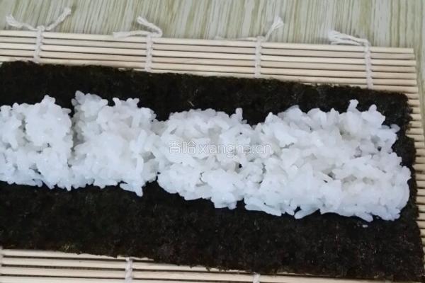 玉米和肉松寿司的做法图解5