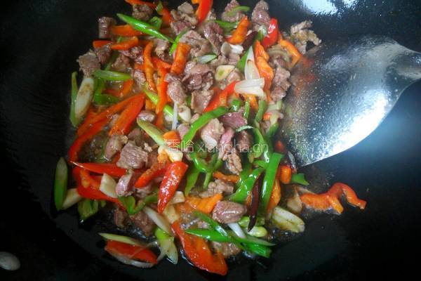 木耳炒肉（牛肉）的做法图解4