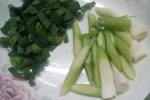 土豆五花肉的做法图解1