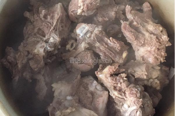 高压锅版炖羊蝎子的做法图解5