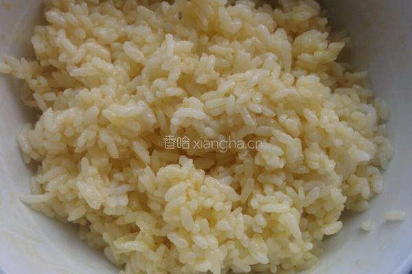 黄金炒饭的做法图解4