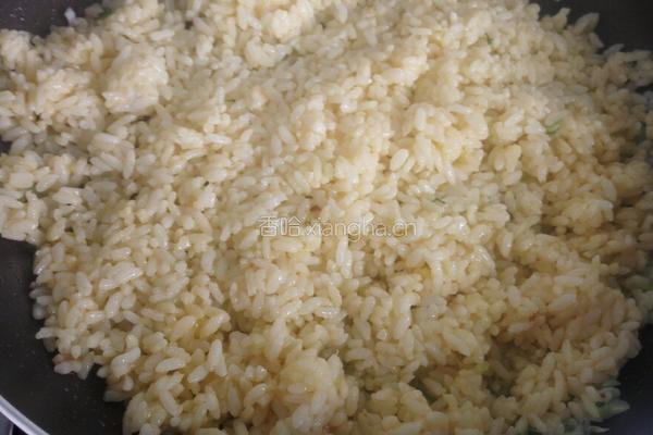黄金炒饭的做法图解6