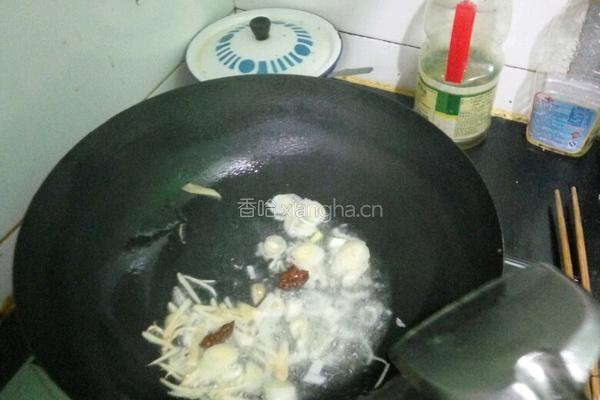 炖丰板鱼的做法图解3