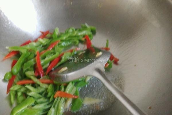 青椒炒鸡蛋的做法图解8