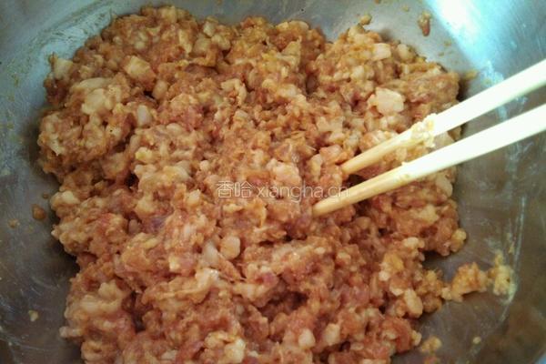 猪肉韭菜饺子的做法图解3