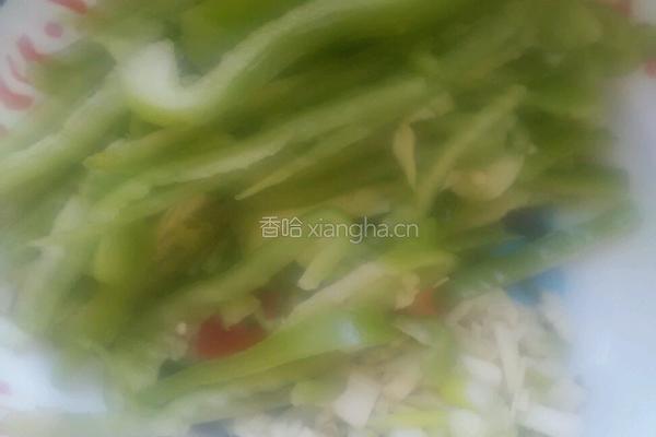 青椒土豆炒肉丝的做法图解1